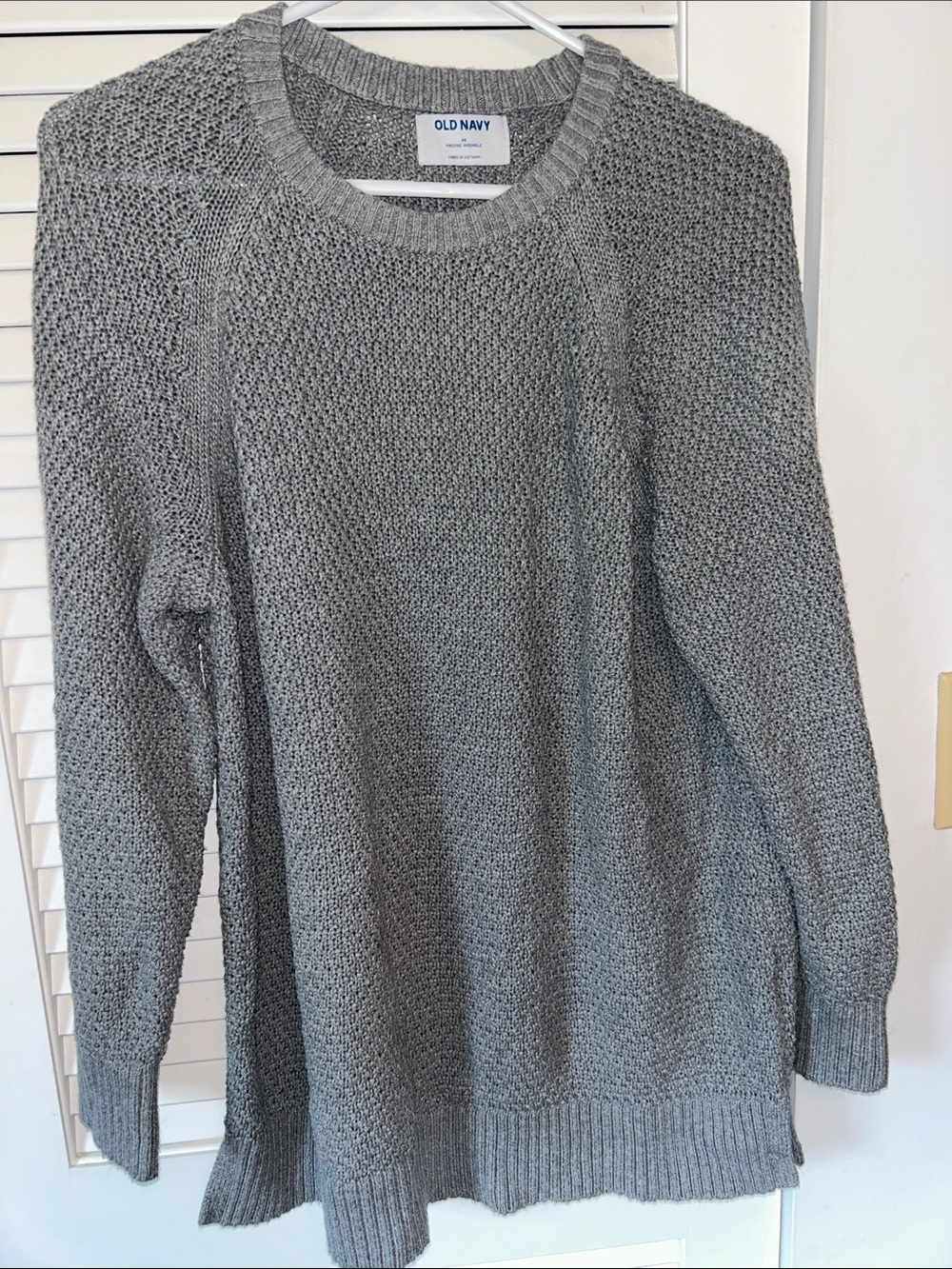 Old Navy Women’s Gray Chunky Crewneck Sweater